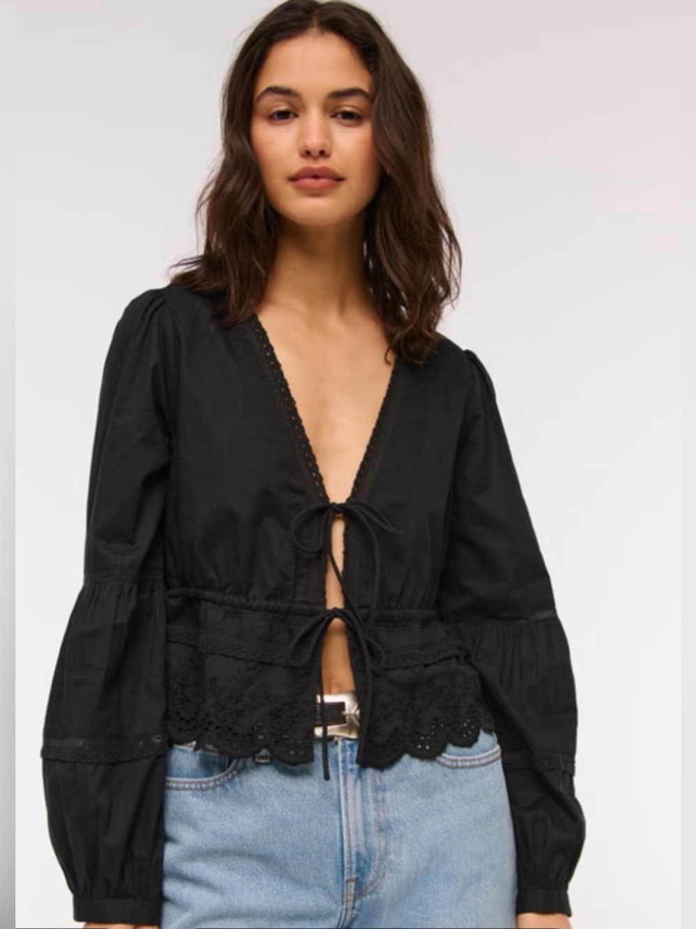 NWT Abercrombie & Fitch Long-Sleeve Lace Tie-Front Top in Black. Size Large